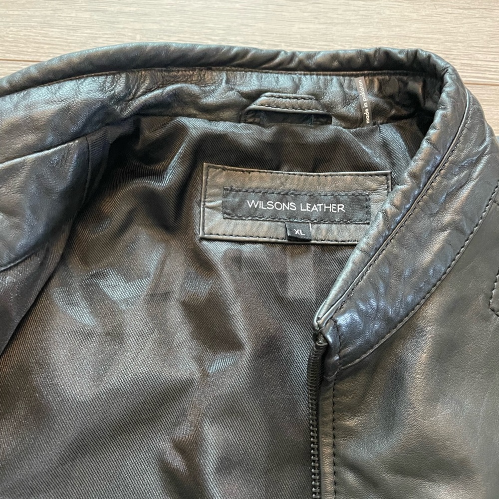 Men's Black Leather Jacket - Picture 5 of 7